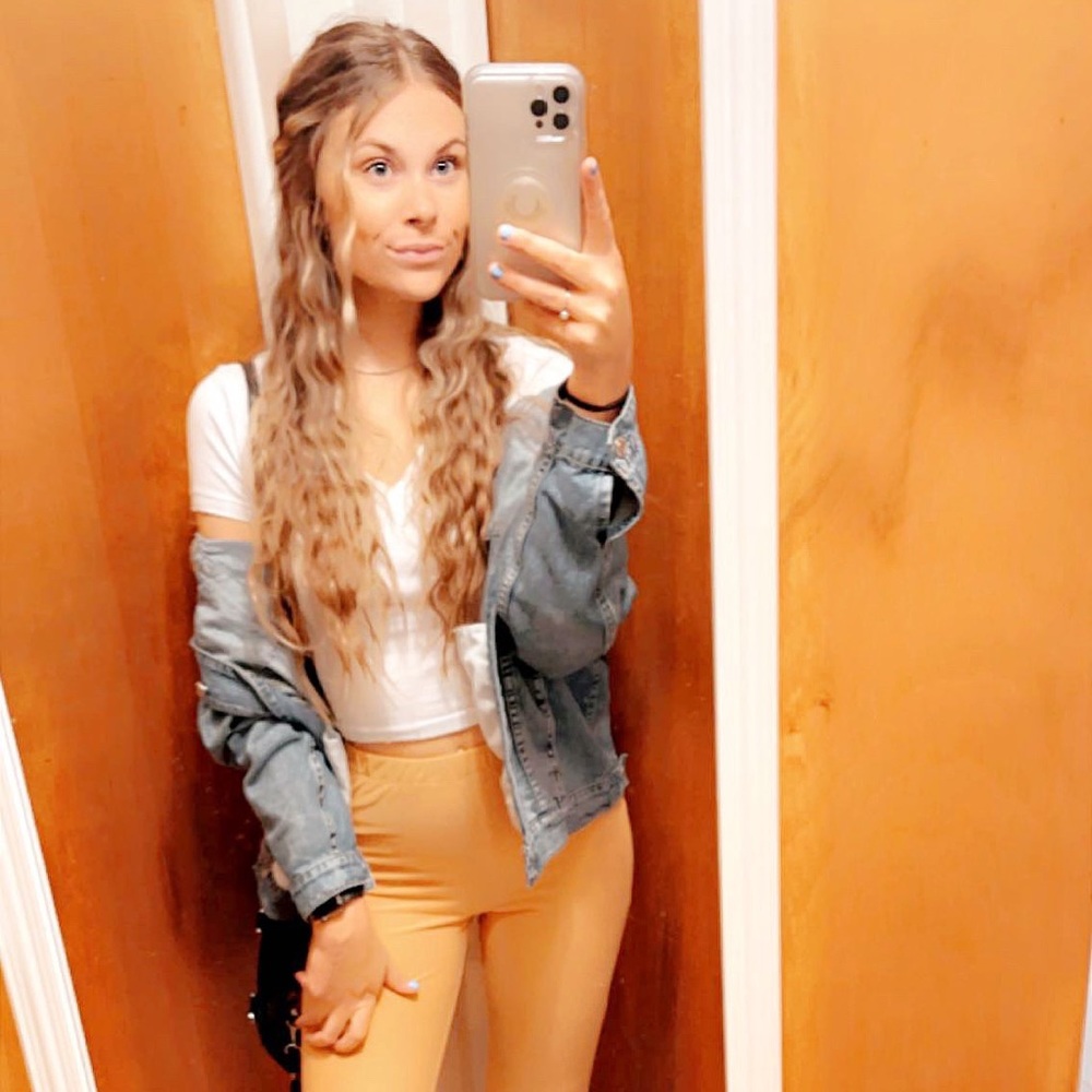 Meet your Posher, Brianna